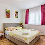 Three-bedroom In * Medulin