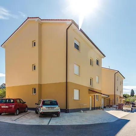 Apartamento Three-bedroom In Medulin