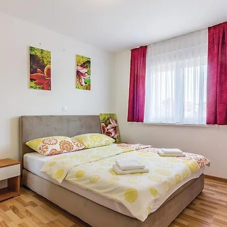 Three-bedroom In * Medulin